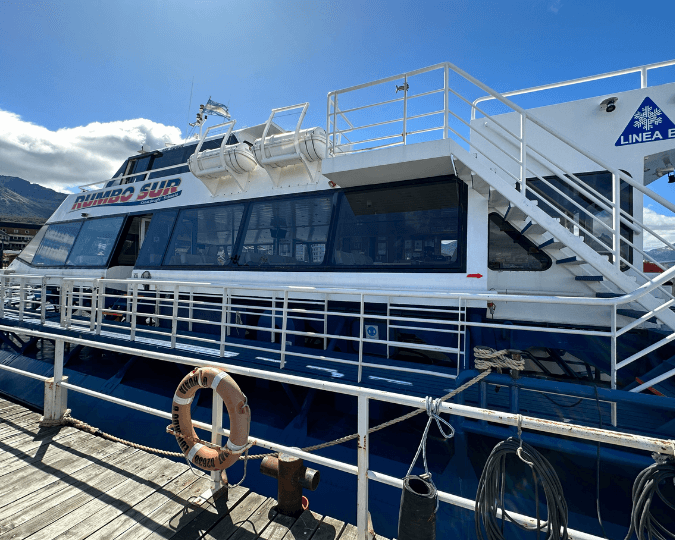NAVIGATION CANAL BEAGLE​ - USHUAIA